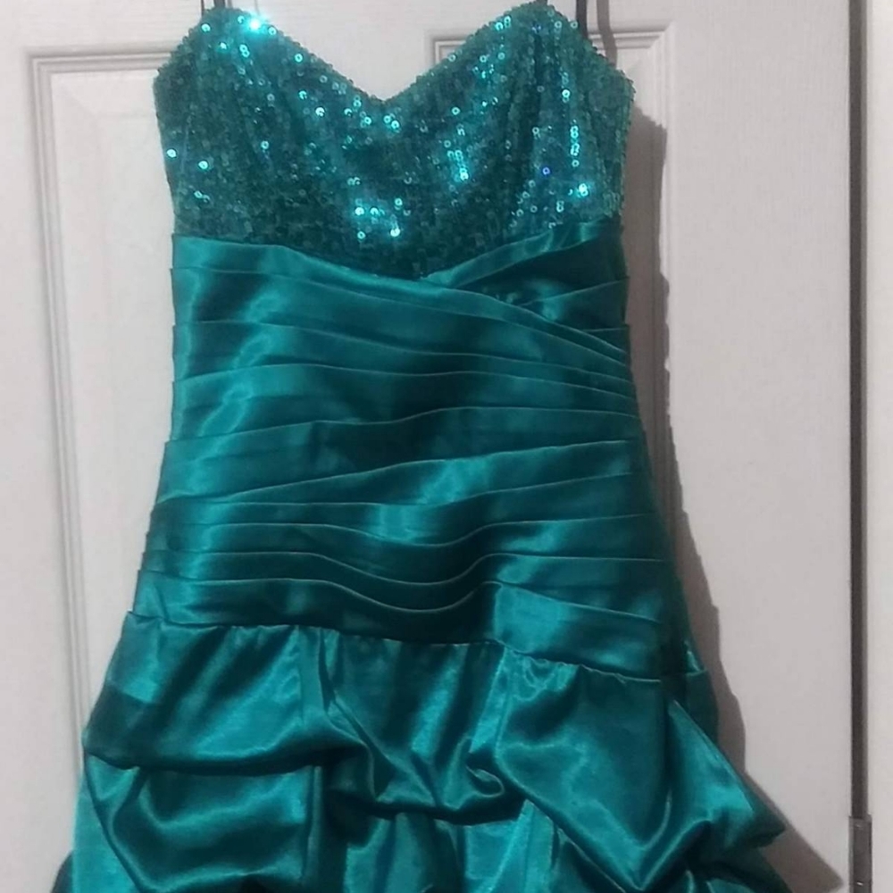 FORMAL DRESS